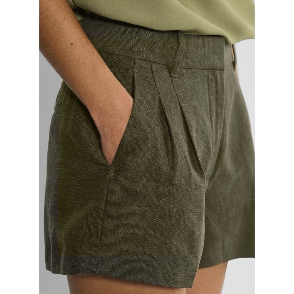 Aritzia Effortless Linen Blend Olive Green Shorts Size 2
